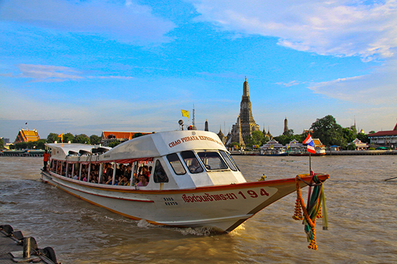 Thai Chao Boat